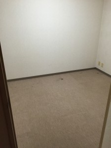 不用品を片付け後の部屋